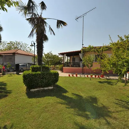 Dialechti Garden House Holiday home