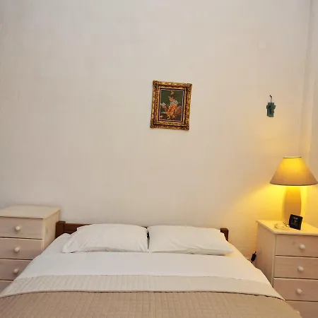 Holiday home Dialechti Garden House